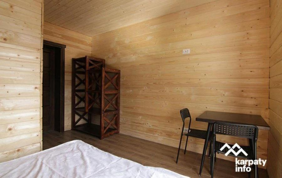 Hotel Гірка Skole Esterno foto