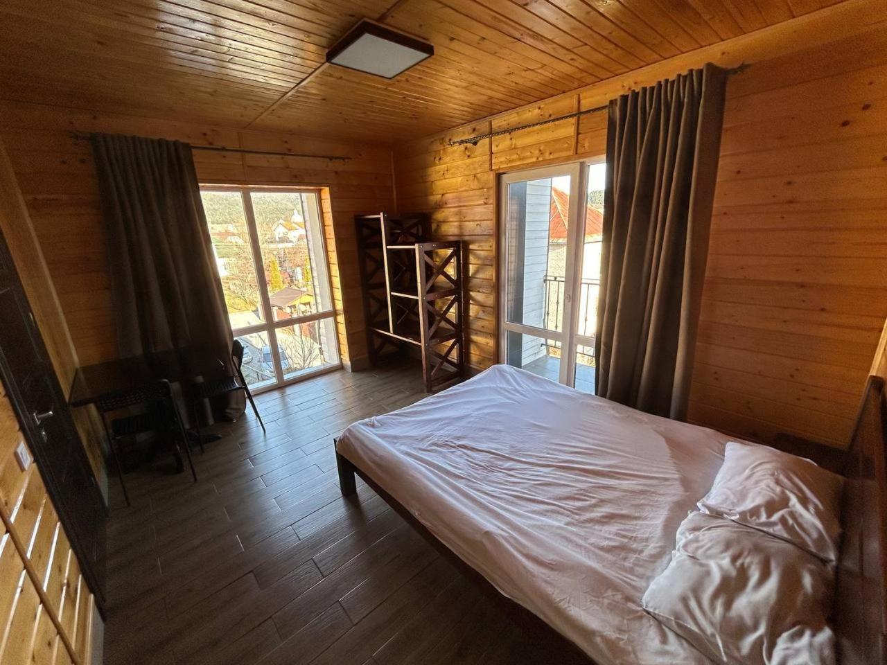 Hotel Гірка Skole Esterno foto